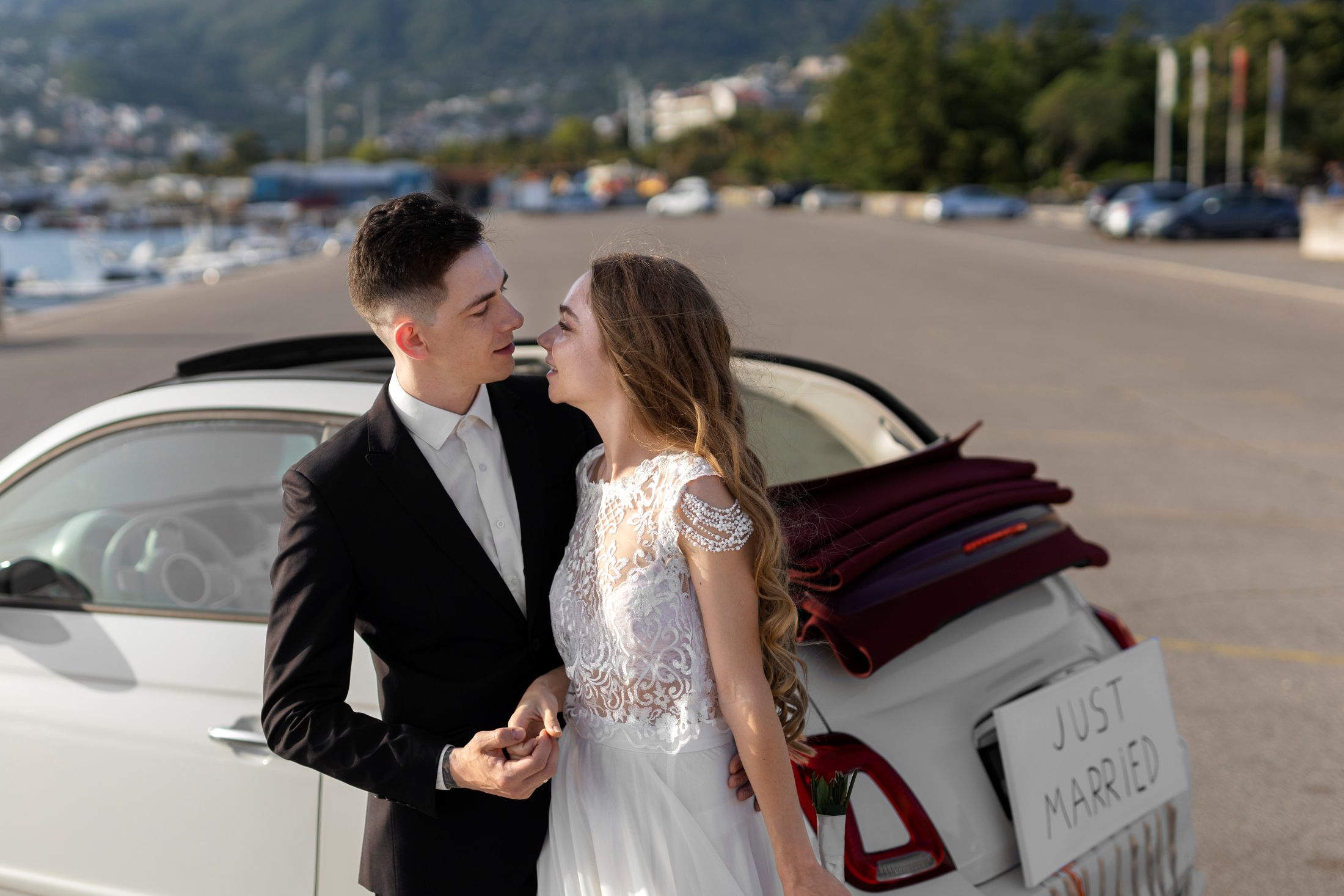 why use a limousine service for a destination wedding